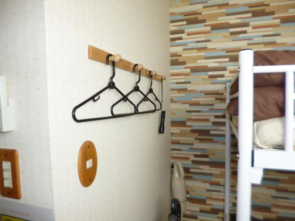 Апартаменти ザミッキーカールトン井尻102 Shiobaru Екстер'єр фото